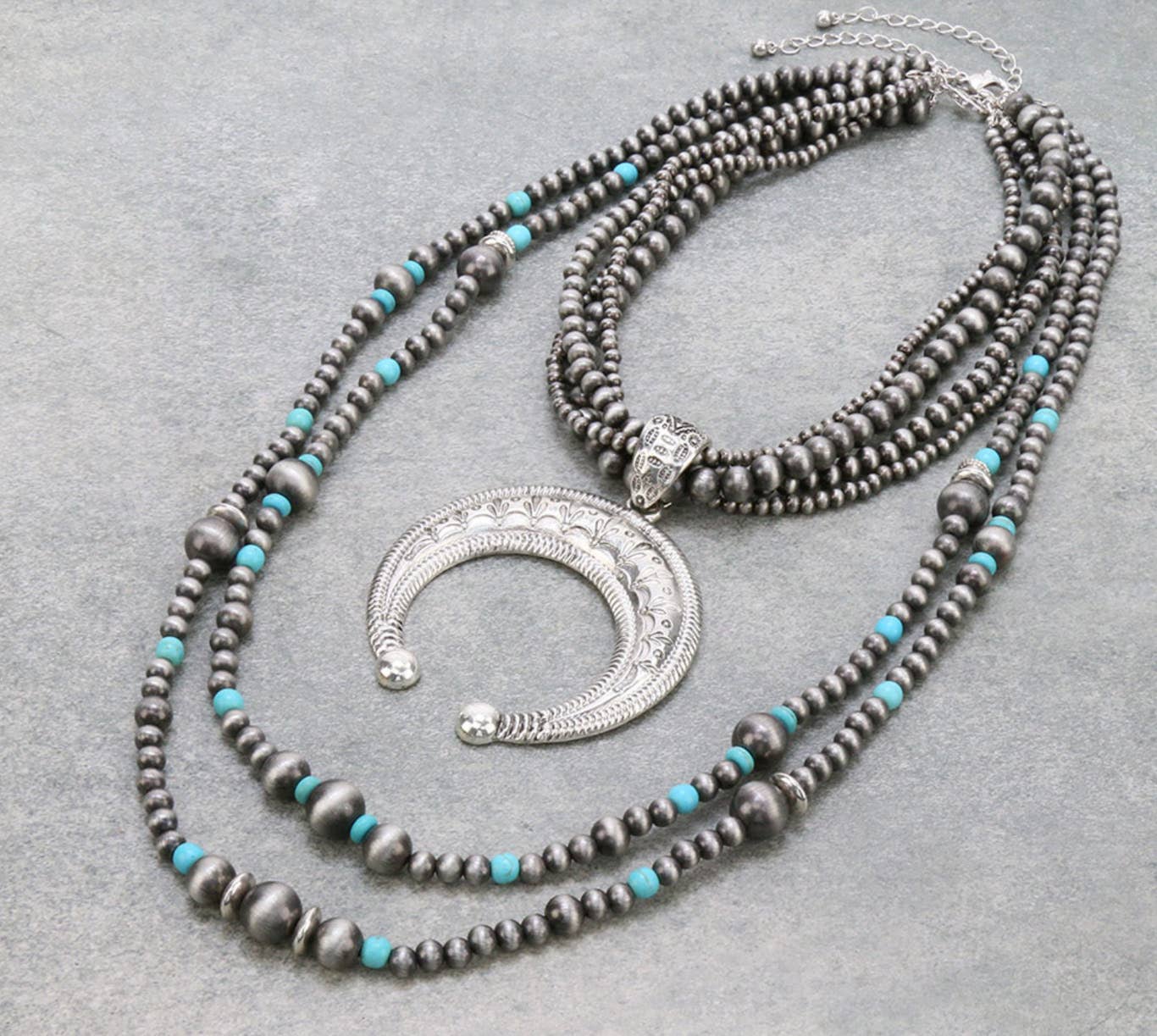 Western Navajo Style Pearl Squash Blossom Pendant Necklace