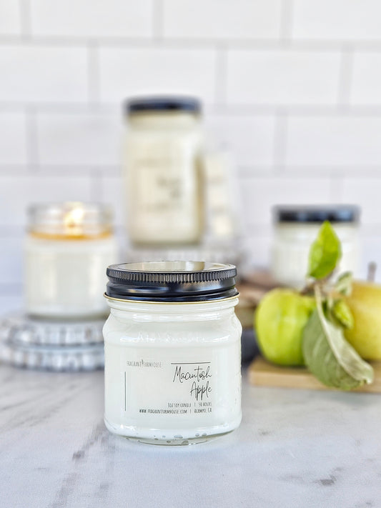 Macintosh Apple Soy Candle