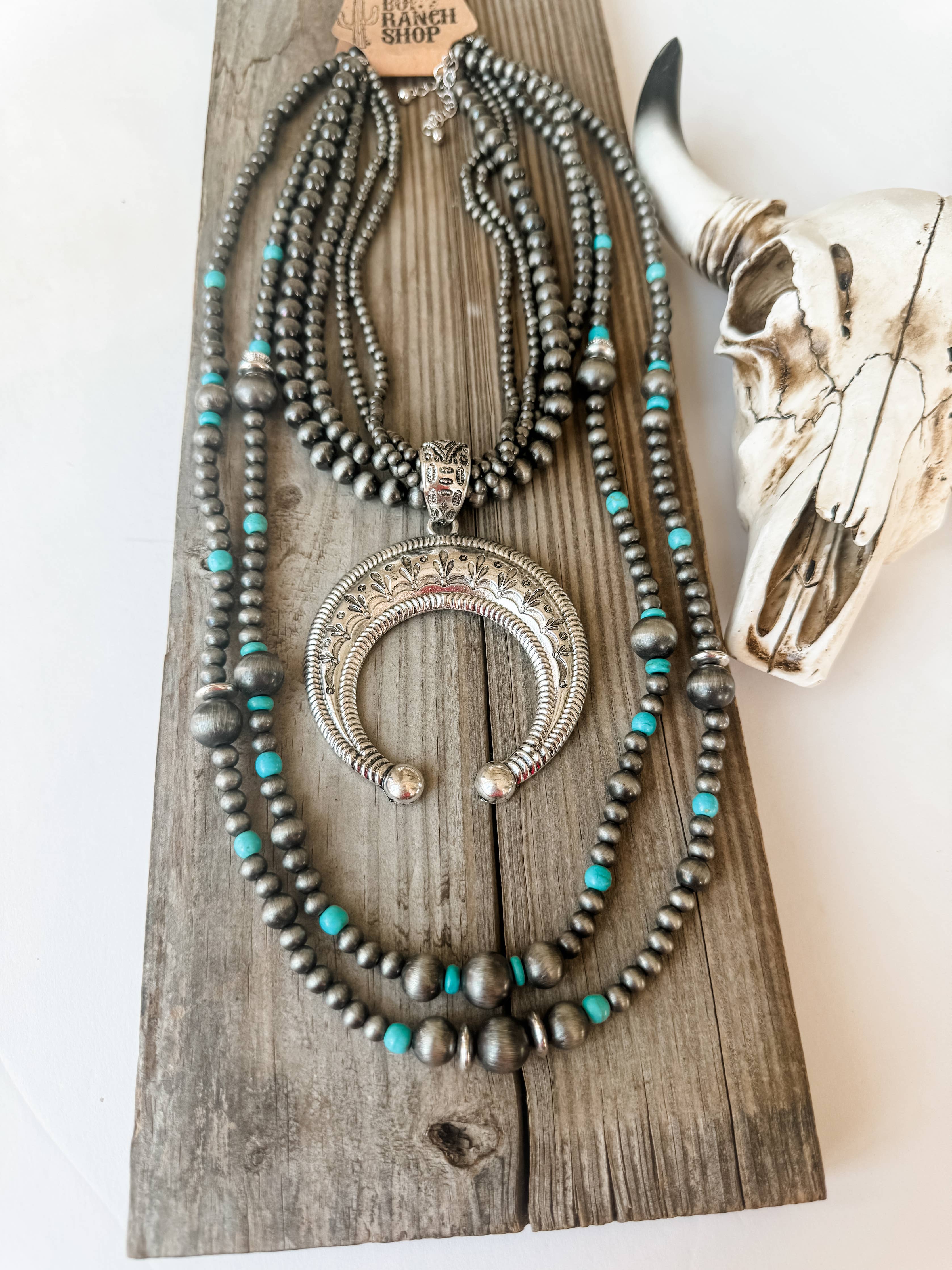 Western Navajo Style Pearl Squash Blossom Pendant Necklace