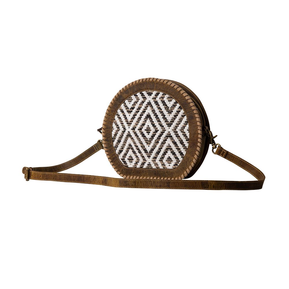 Sand Weaver Round Bag